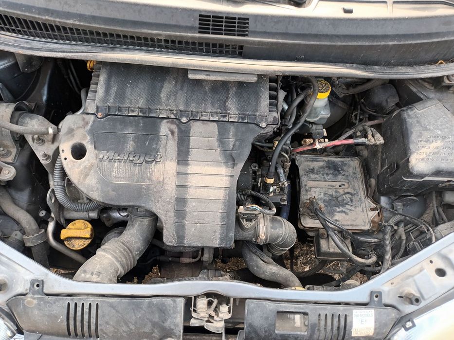 Dezmembrari  Fiat IDEA (350)  2003  > 0000 1.3 JTD Motorina