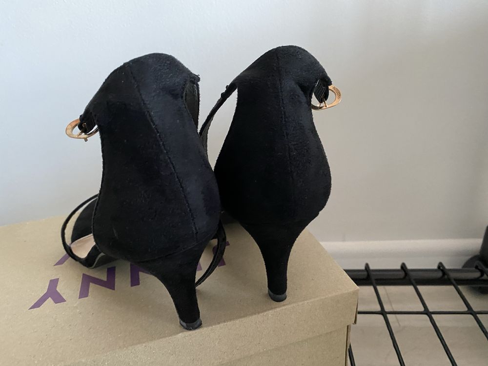 Sandale negre elegante toc cui catifea