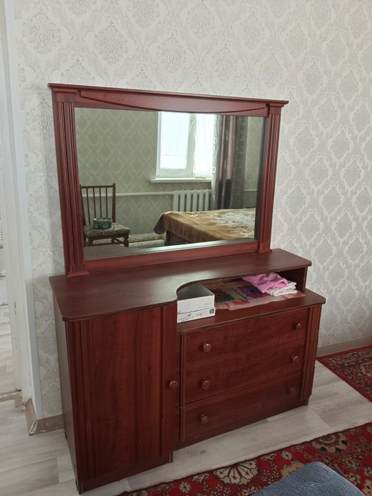 Продам мебель в хорошем состоянии.