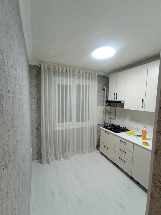 Фрунзскида квартира сотилади 2 хонали