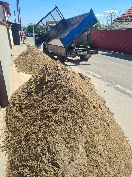 Transport nisip, sort, balast, piatra, margaritar, pamant vegetal,lemn