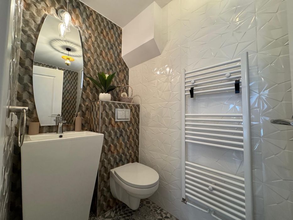 Garsonera de inchiriat in regim hotelier in centru Brasovului .