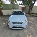 VAND KIA c'eed 2009 hatchback (2 usi)