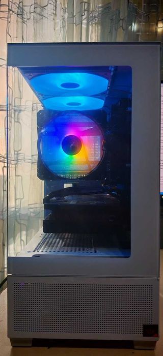 Добро Геймърско PC R7 3700X/32Gb/1TB nVme/RX 6600XT/Гаранция