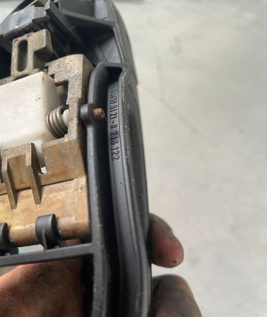 Maner deschidere din exterior usa spate stanga 5121 8 216 122 BMW Ser