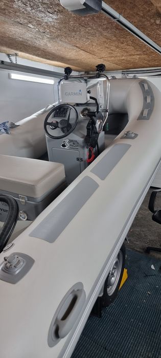 Barca Novurania mx 430 Rib