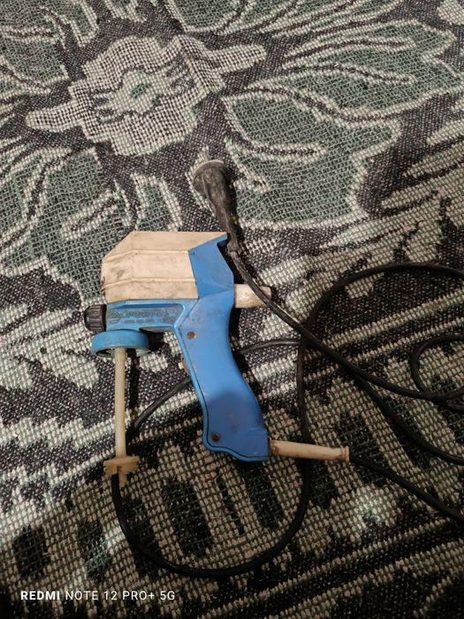 Стар пистолет за боядисване Ореол 5м.