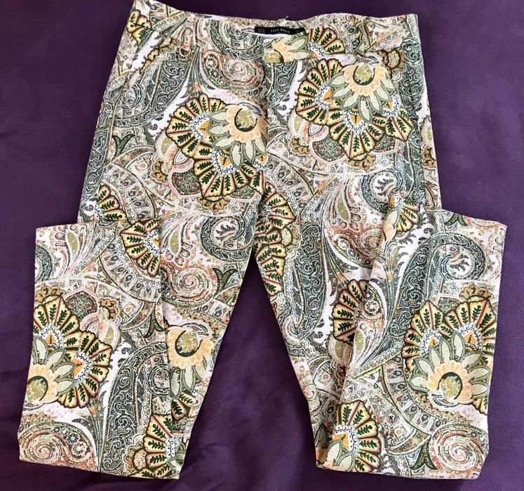 Pantaloni Zara Noi 38