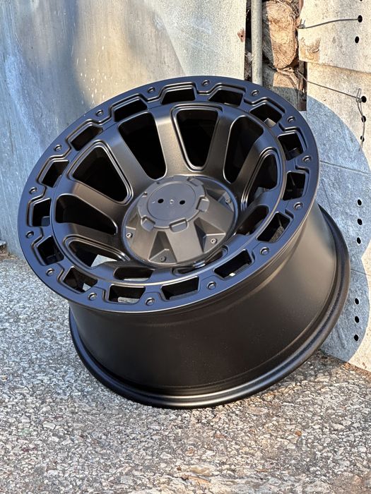 Off Road Джанти 17 “ цола 6х139.7 9j ET 10 чисто нови Patrol Toyota