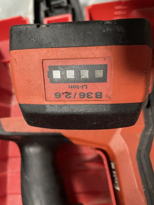 Въртяща се ударно-пробивна машина Hilti TE 6-A36
