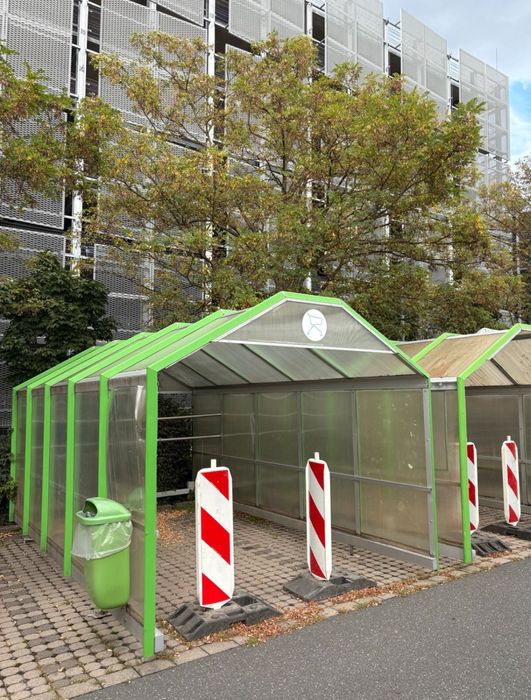 Garaj portabil usor de instalat