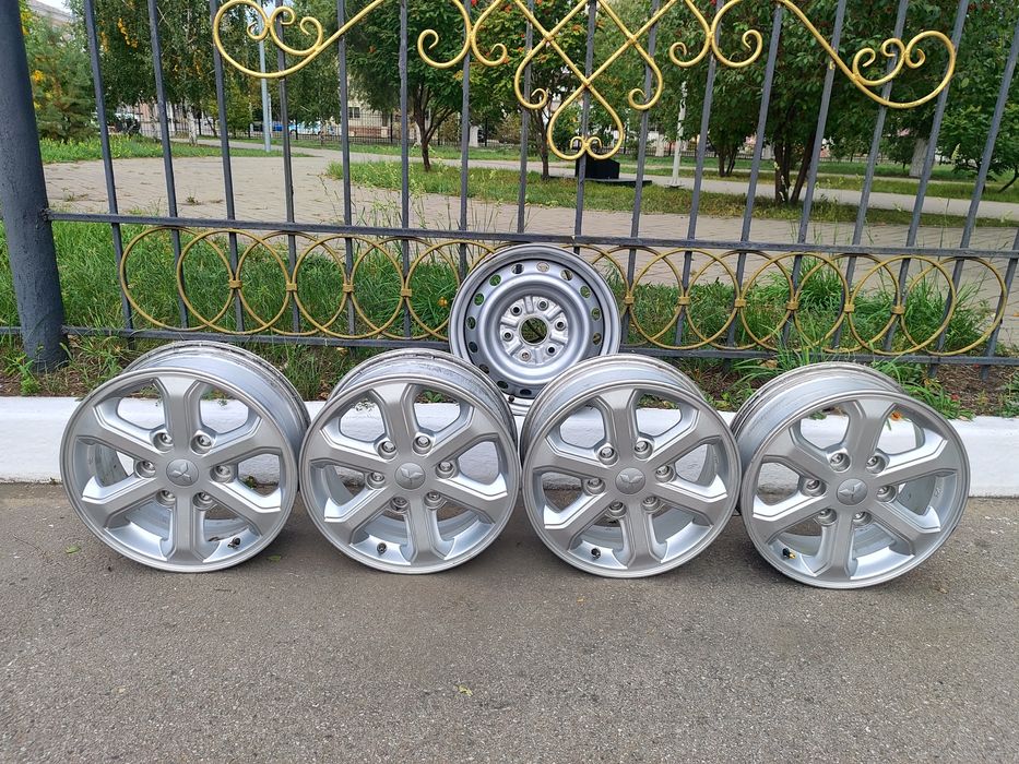 Диски R16, 6x139.7 ступица 67.1 мм