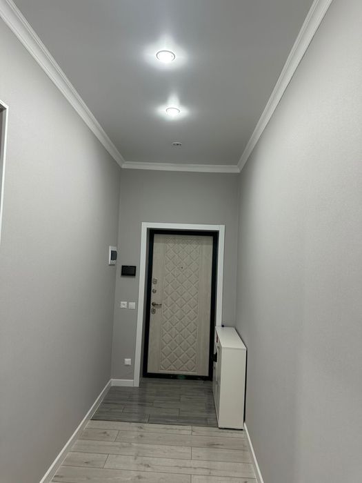 Подселение девушка