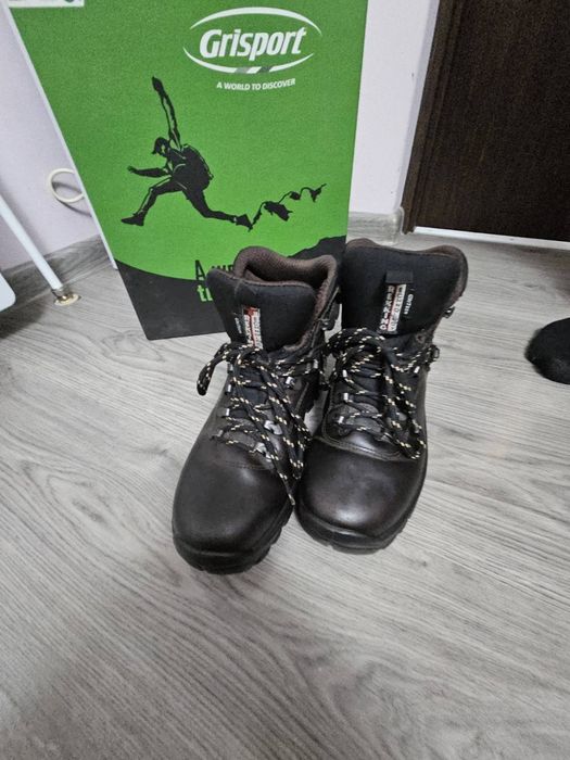 Зимни обувки 38номер