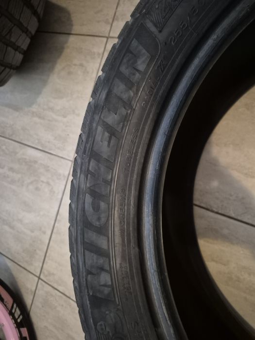 Cauciucuri 255 50 R20 All Season