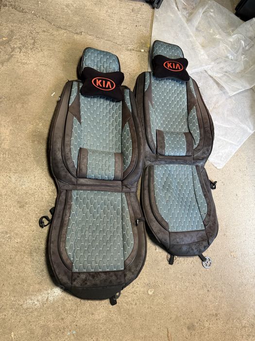 Чехлы универсальные на автомобиль