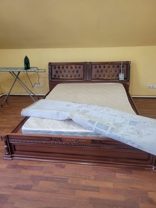 Продам Кровать и шкаф