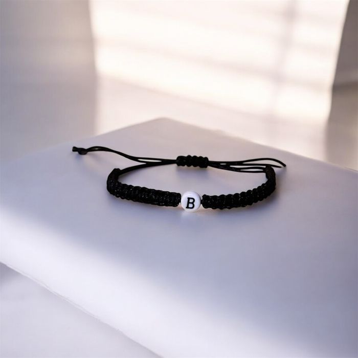 Гривна на конец с буква - 2 броя