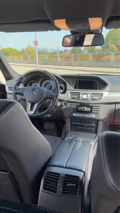 MERCEDES E220 - 2014