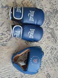 Перчатки боксёрские и шлем