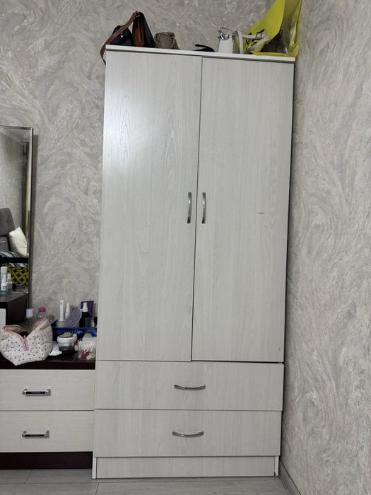 Шкаф для спальни или для дома