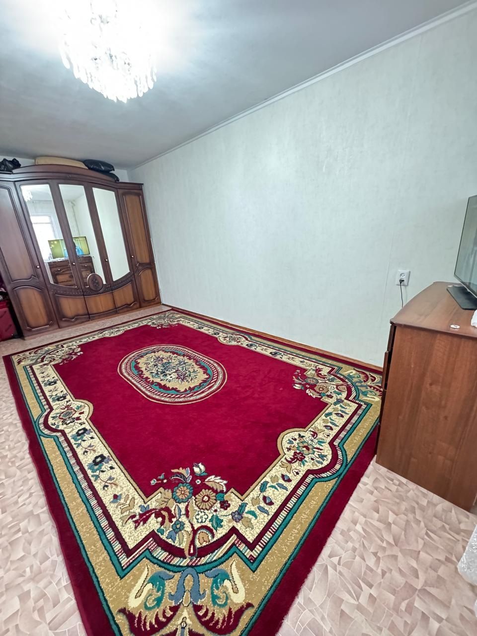 Продаётся 2 комн, центр