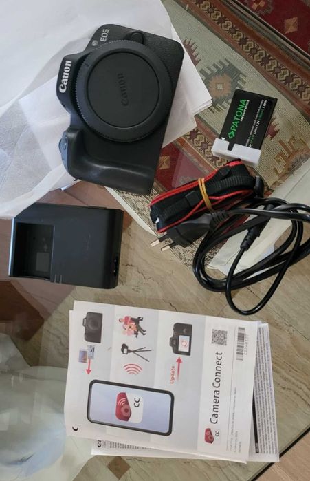 Canon EOS R50 body nou in garantie