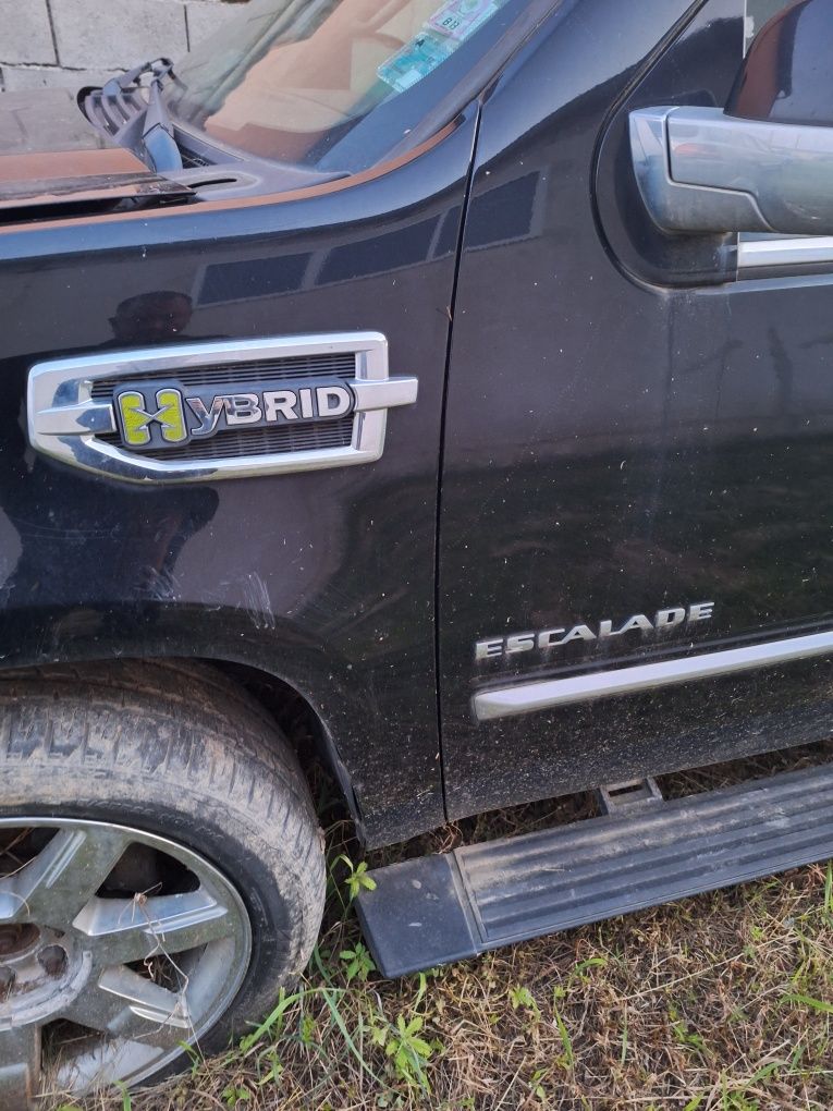Cadillac escalade pentru piese