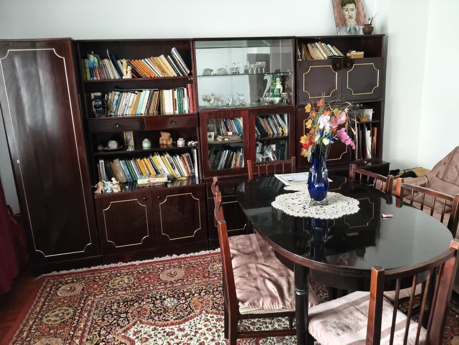 Mobila clasica anii ‘90 – sufragerie + dormitor – se vinde si separat