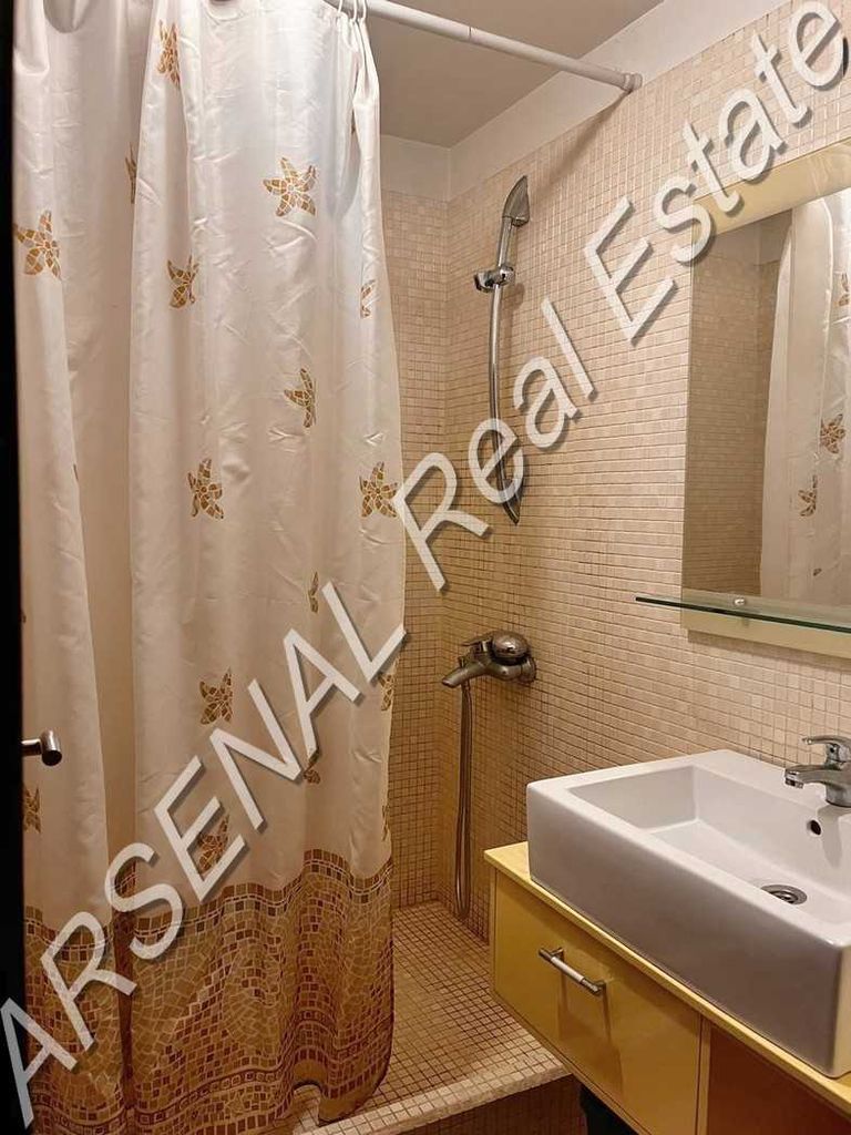 Дава се под наем Тристаен апартамент в София, Лозенец - 120 кв.м за 700 € - Снимка #4
