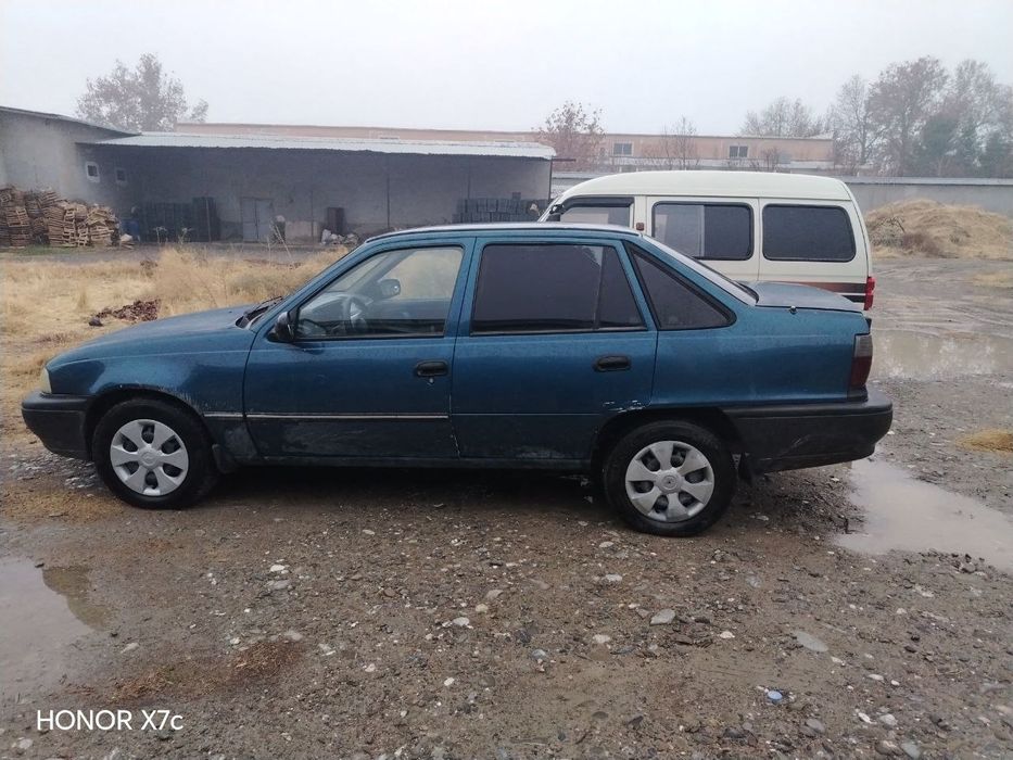 Nexia 1999 yil. Gazi bor