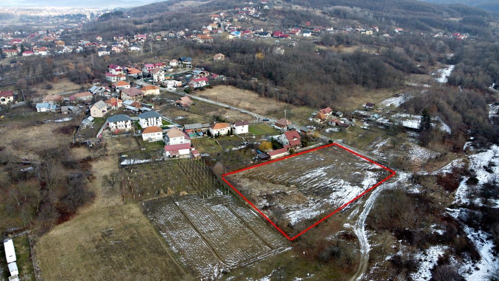 Teren intravilan, Curtea de Argeș, utilități.