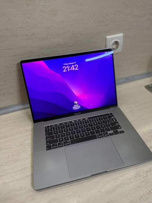 MacBook Pro 16 2019