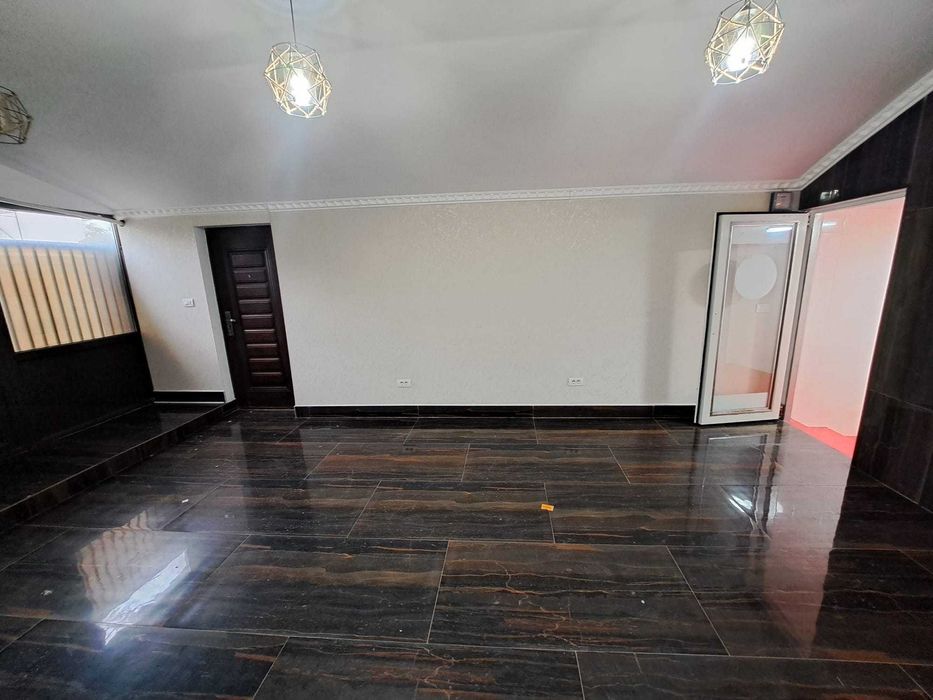 Spațiu comercial, depozitare sau birou Tunari