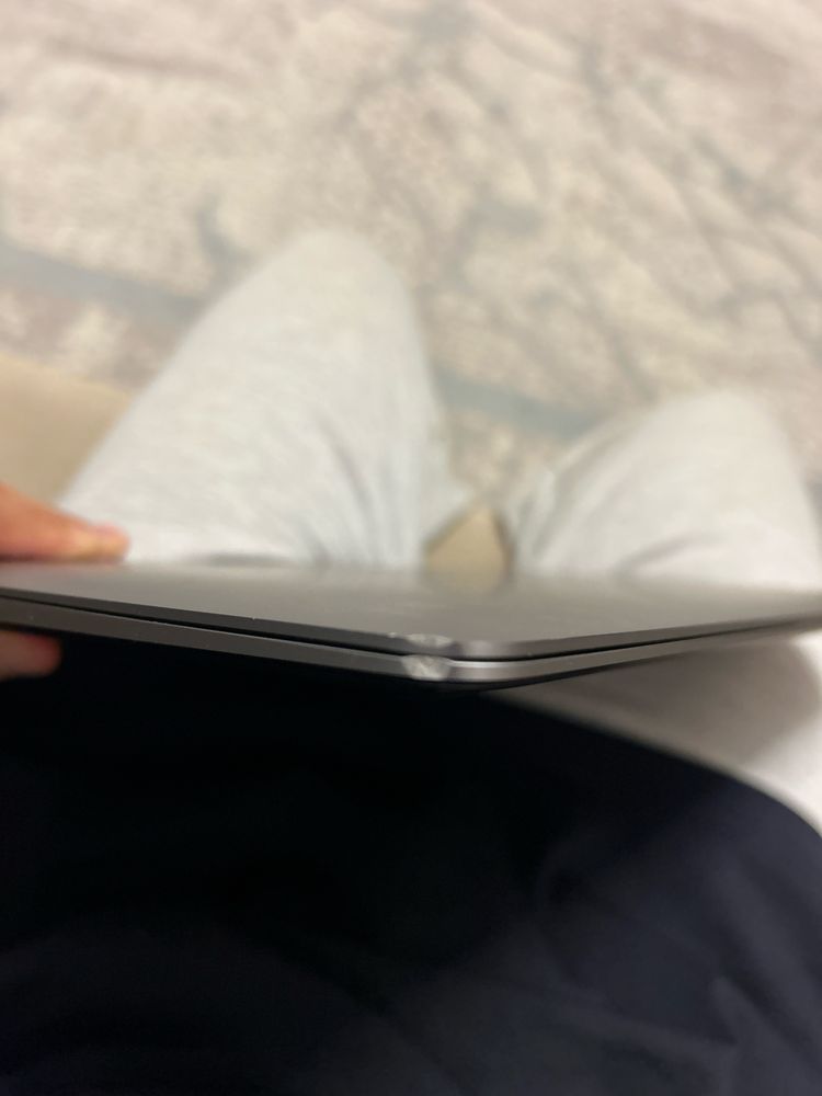 Продается макбук MacBook m1