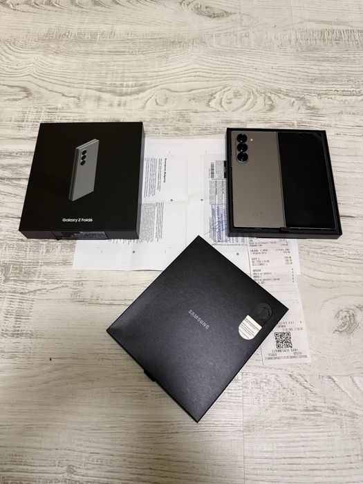 10 ЦИКЪЛА!!! УНИКАТ Samsung Z Fold 6 Silver 256B 5G 24м. ГАРАНЦИЯ