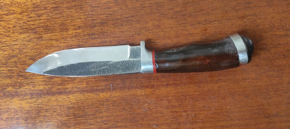 Продам кухонный нож.