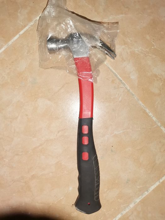 Новый качественный молоток