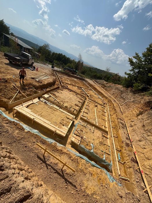 Constructii case  / Constructor / Case la cheie