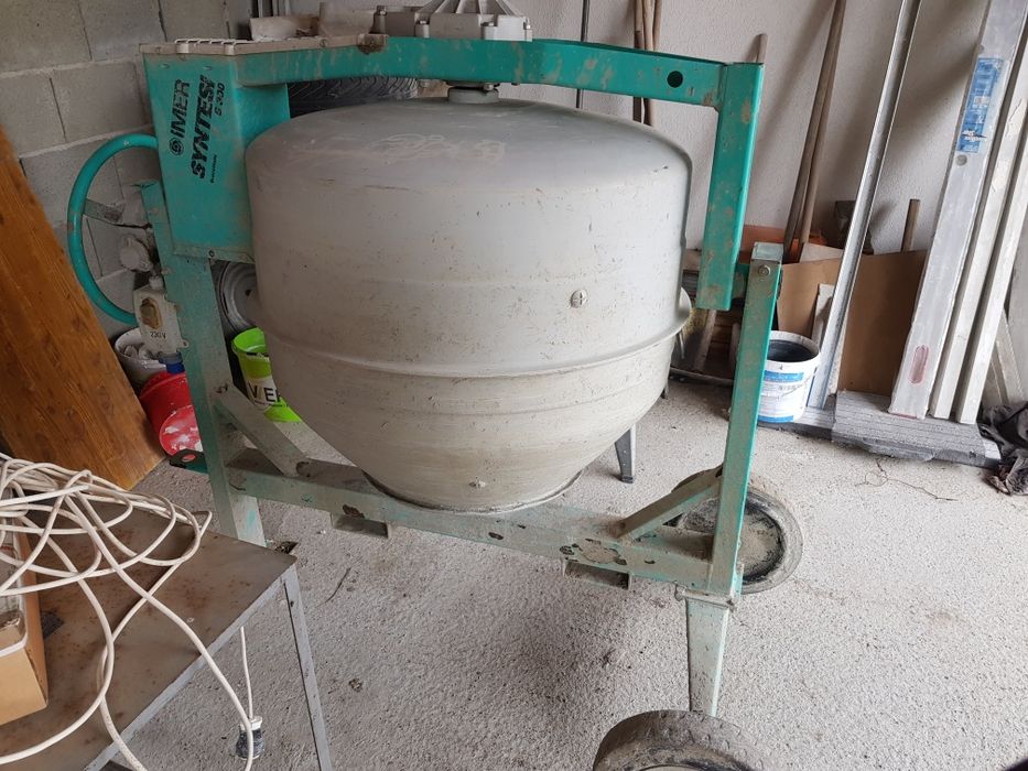 Inchiriez popi metalici, schela panouri cofraje