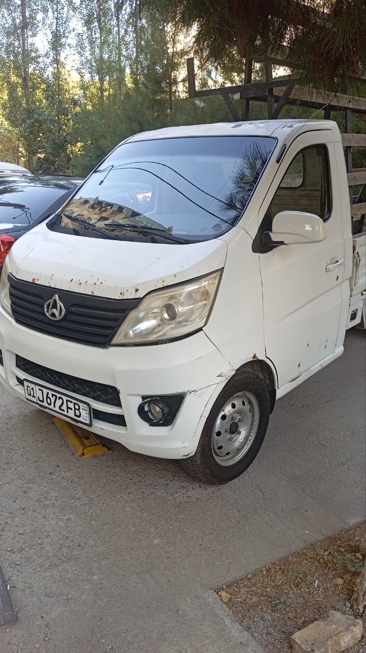 Changan srochni sotiladi yili 2014 benzin