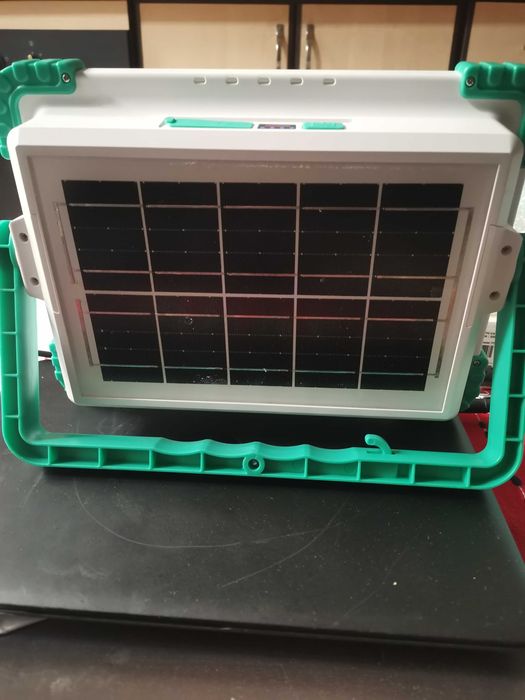 Lampa solara portabila