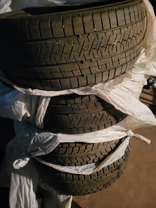 Резина р 18 зима 2 липучки 2 щипы