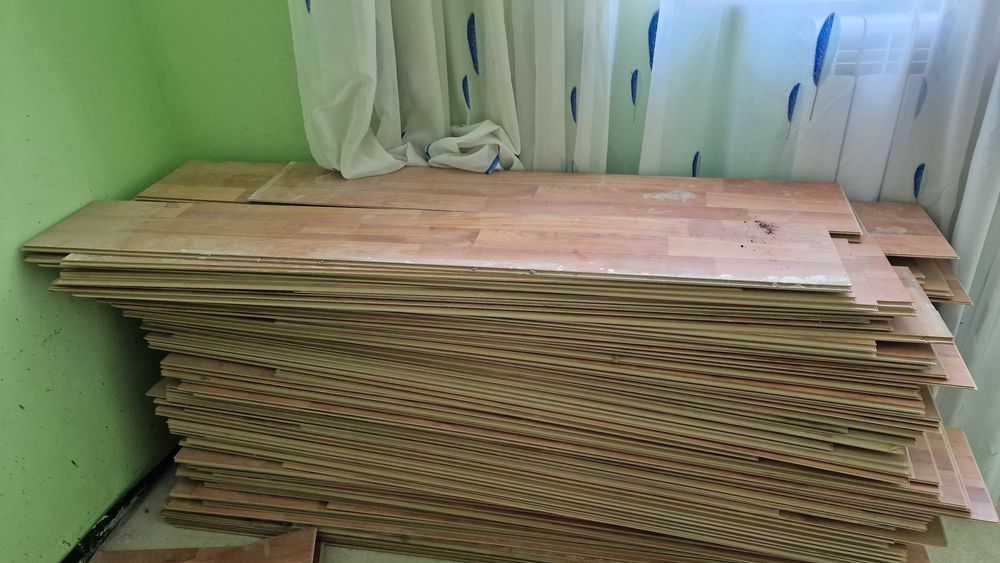 Ламинат б/у продам