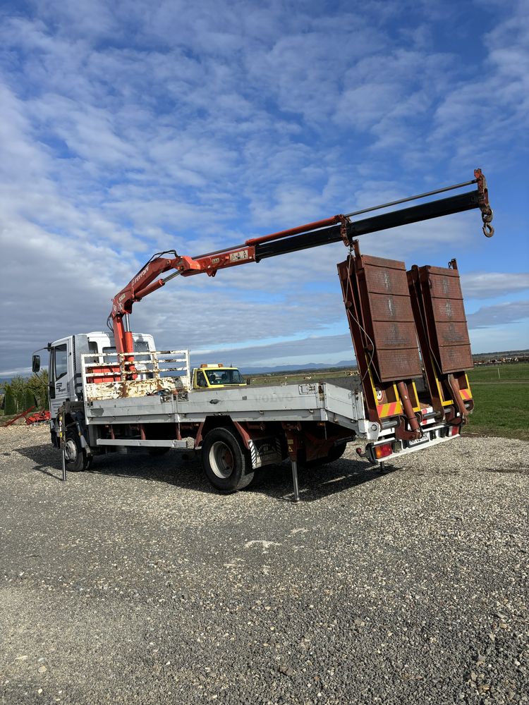 Autoplatforma  b 14 trailer platforma  iveco cu macara 15 t