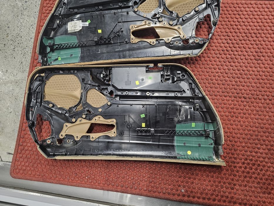 Кори за врати на PORSCHE