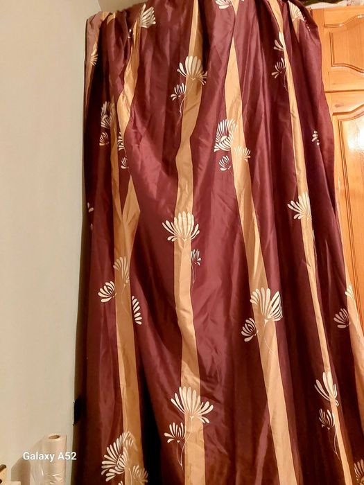 Продавам пердета