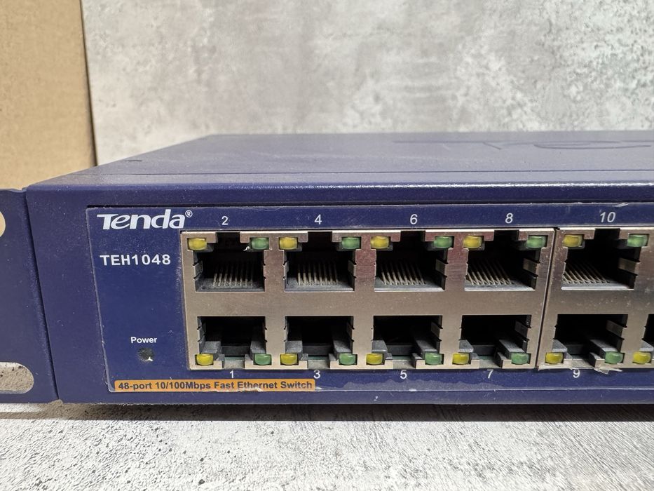 Коммутатор Tenda