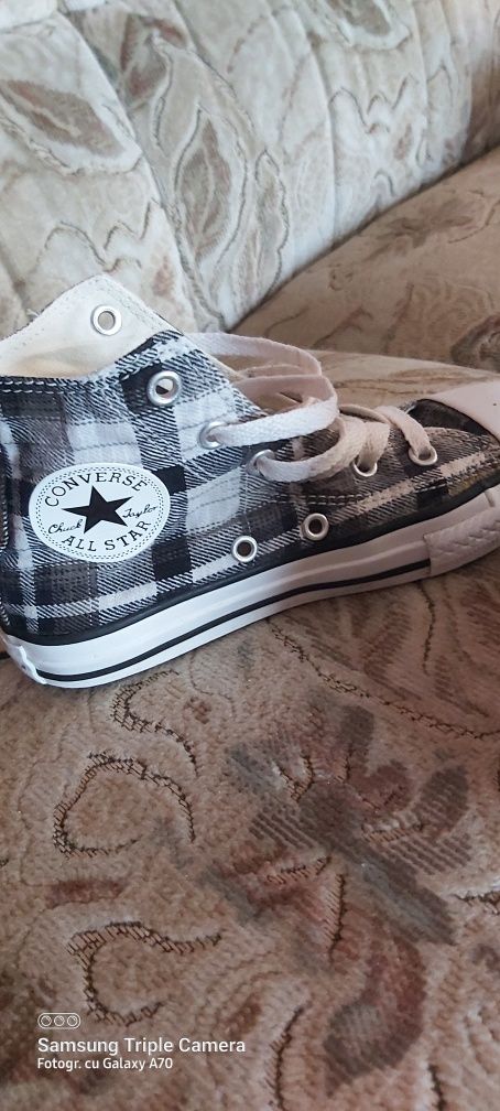 Converse marimea 29