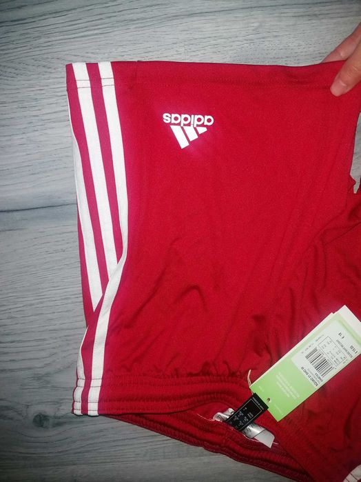 Pantaloni scurți sport Adidas dama xs s